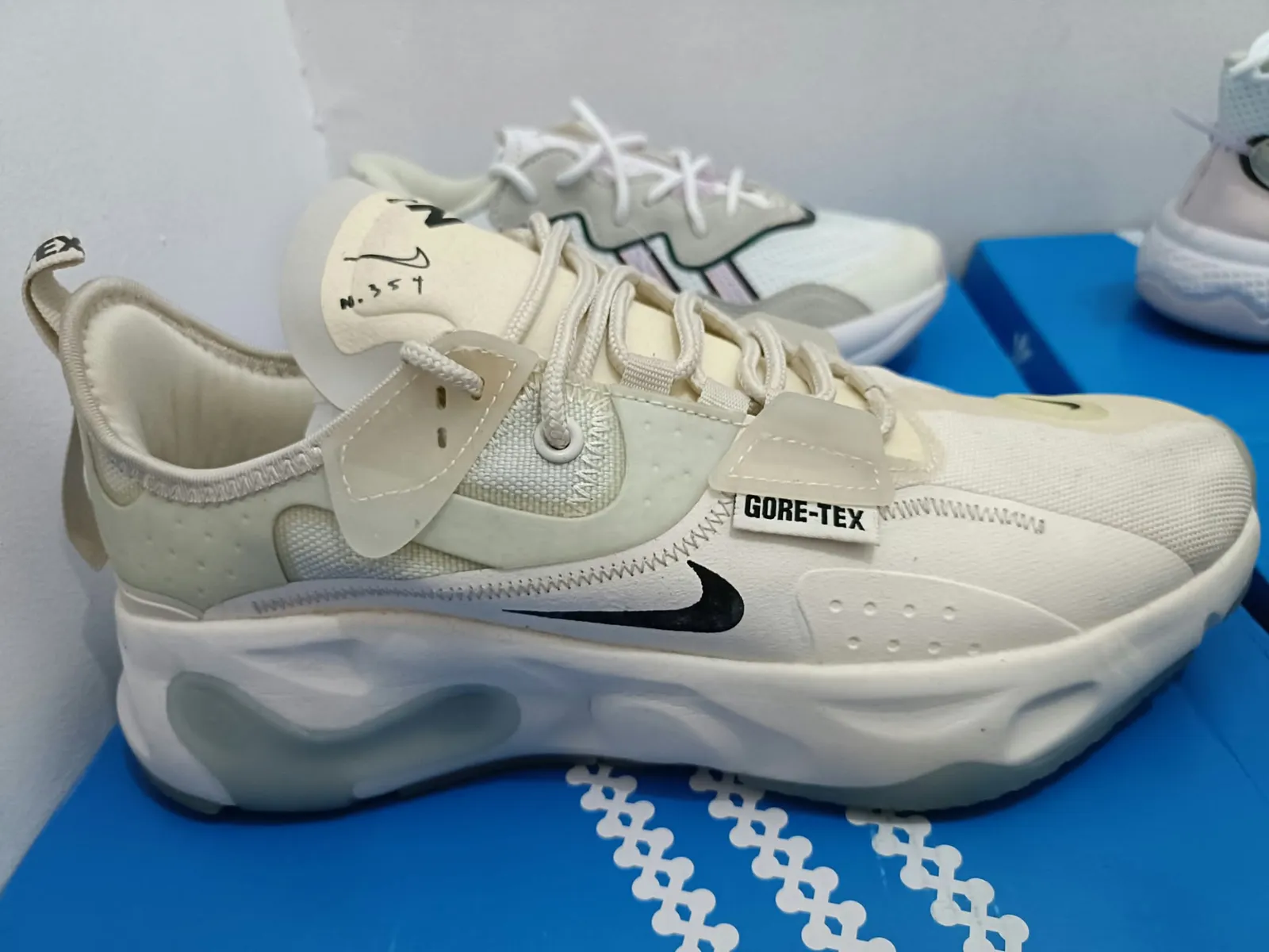 Nike